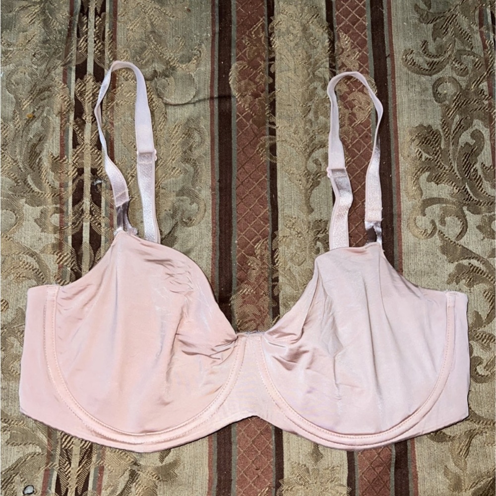 Victoria's Secret Nude Push-Up Without Padding Bra